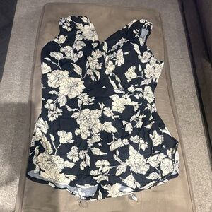 Floral V-Neck Women’s Top in Black and Cream-